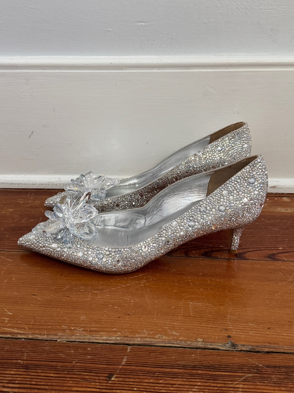 Jimmy Choo "Cinderella" Allure Crystal Covered Pointy Toe Pumps Heels 9 / 39 - Picture 3 of 15